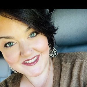 Meet your Posher, Jacqueline